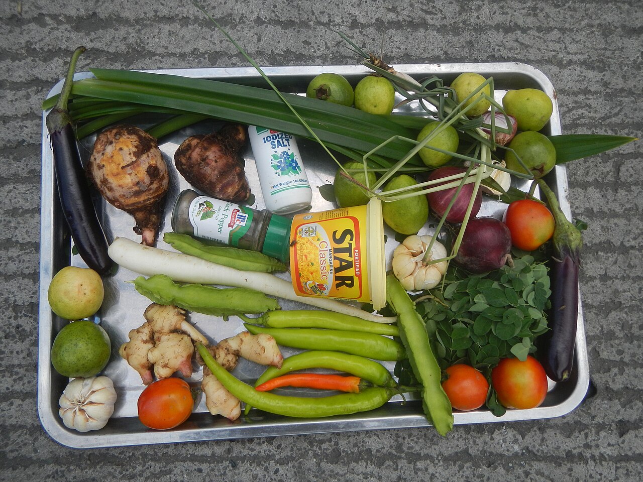cooking ingredients (foto: Judgefloro / CC0, Wikimedia Commons)