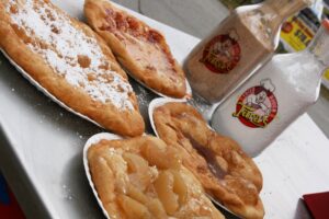 Gnocco fritto e torta fritta, due impasti e due temperature d’olio